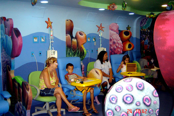 Uma reforma tem como proposta transformar o conceito de atendimento ambulatorial do câncer infantil implantada pelo Programa de Humanização do Ministério da Saúde