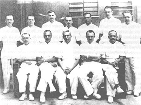 CHEFES DE CL&Iacute;NICAS